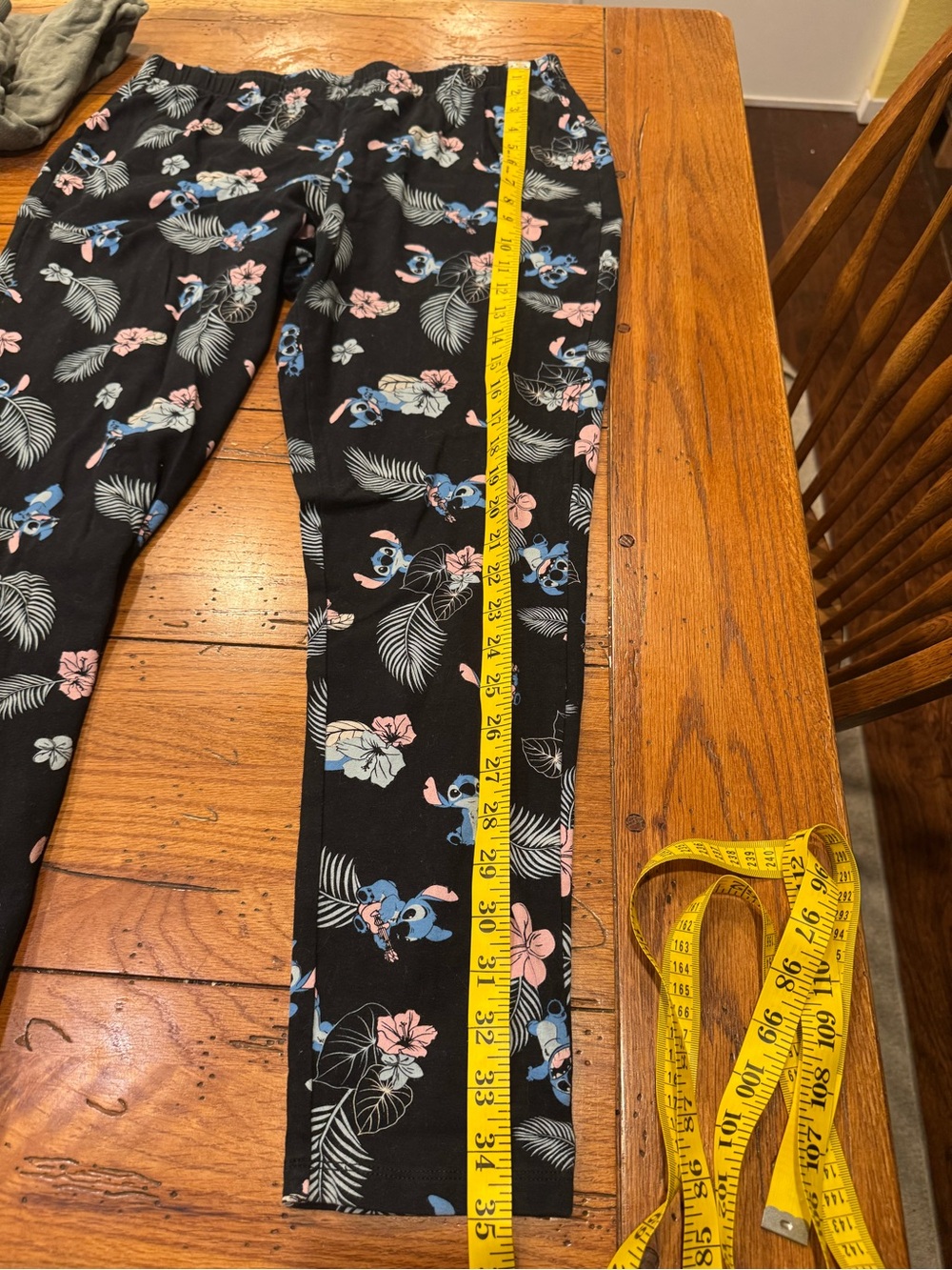 TORRID DISNEY LILO & STITCH BLACK LEGGING PLUS SIZE 2